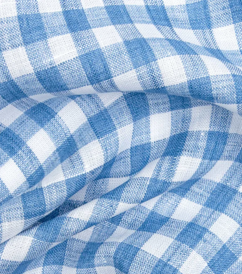 Bügelleichtes, schlichtes weißes Popeline-Hemd