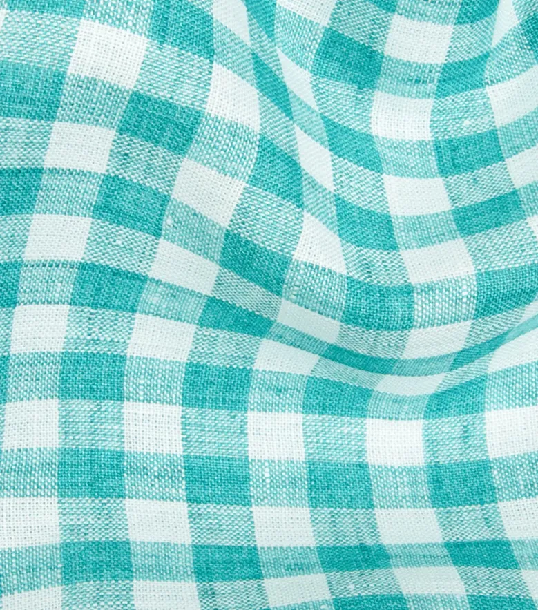 Bügelleichtes, schlichtes weißes Popeline-Hemd