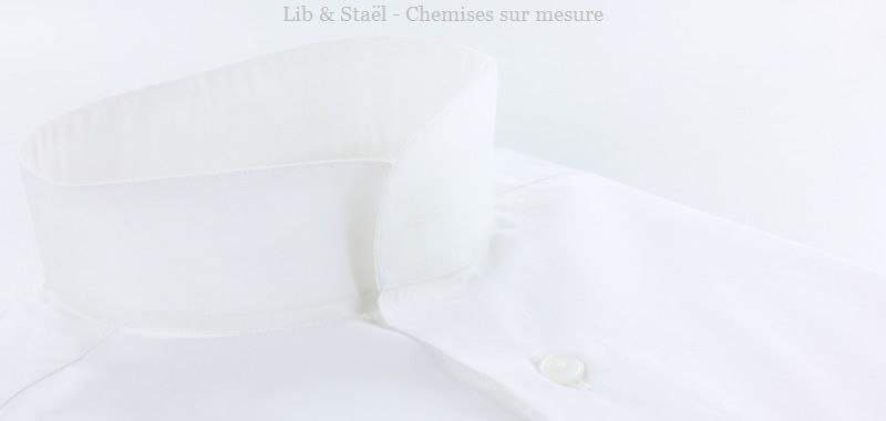 Bügelleichtes, schlichtes weißes Popeline-Hemd